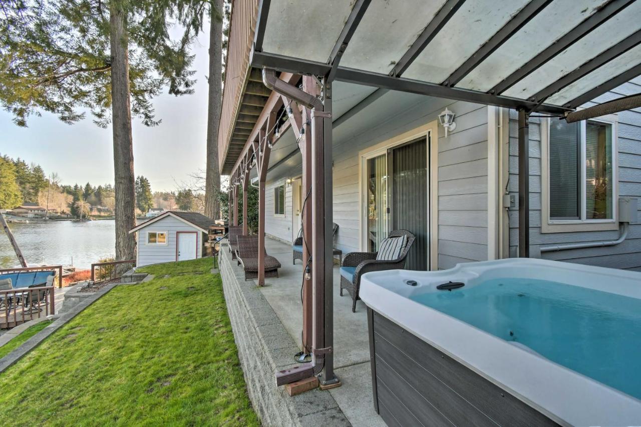 The Peacock House - Waterfront Home With Hot Tub! Olympia Exterior photo